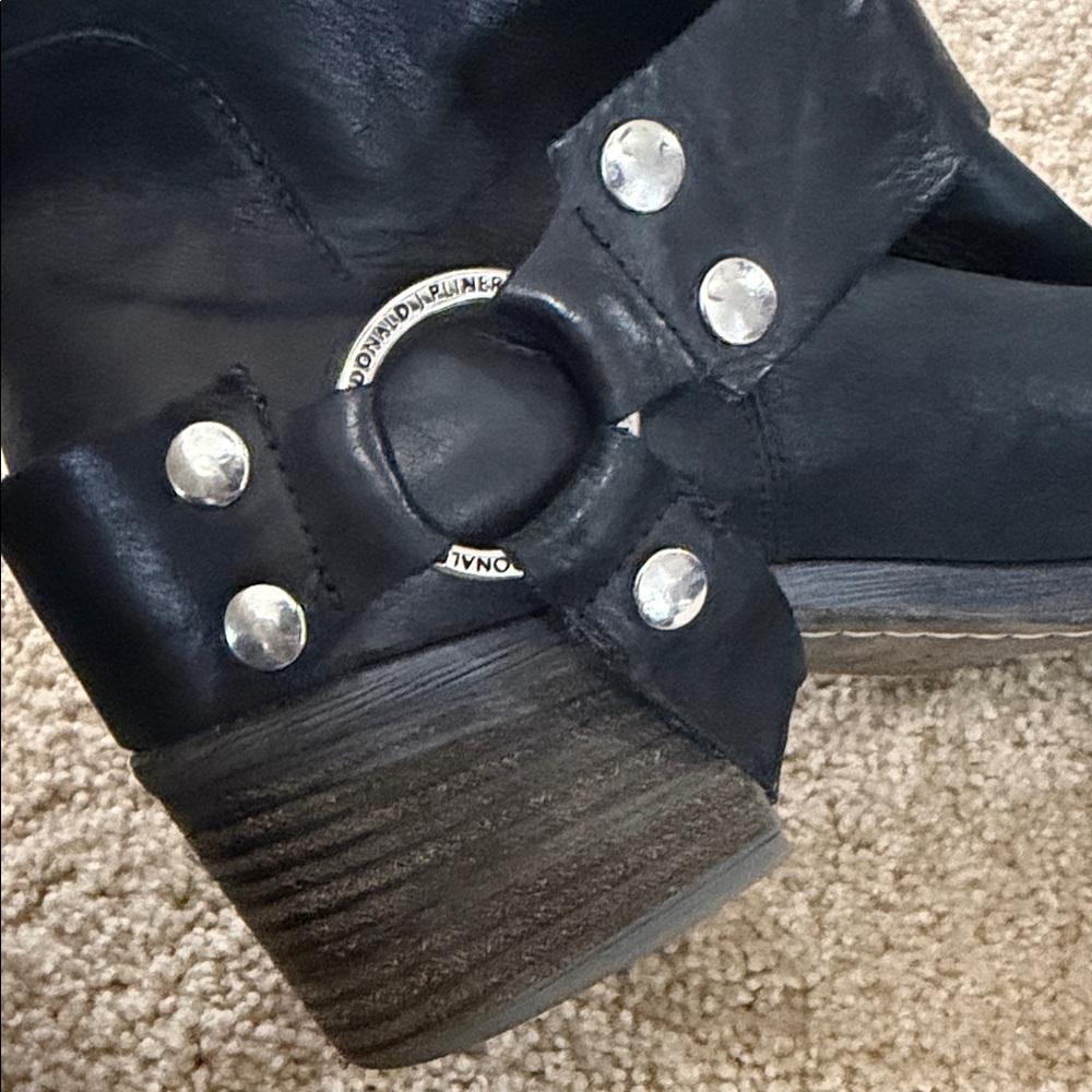 Donald Pilner Black Leather Ankle Boots - Picture 6 of 6